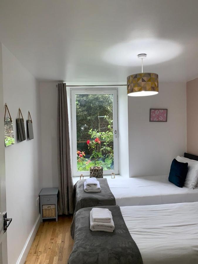 Charming 5-Bed Apartment In Edimburgo Exterior foto
