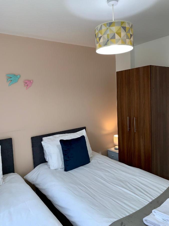 Charming 5-Bed Apartment In Edimburgo Exterior foto