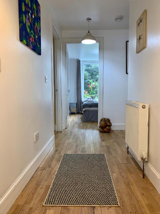 Charming 5-Bed Apartment In Edimburgo Exterior foto