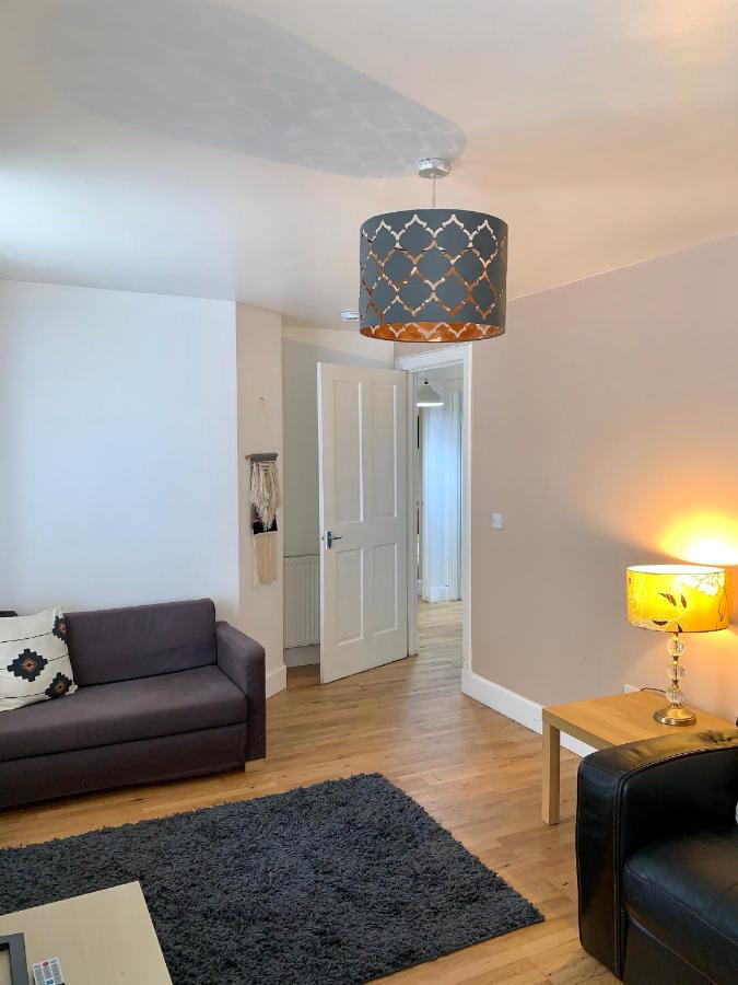 Charming 5-Bed Apartment In Edimburgo Exterior foto