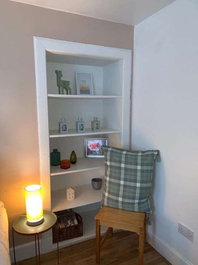 Charming 5-Bed Apartment In Edimburgo Exterior foto